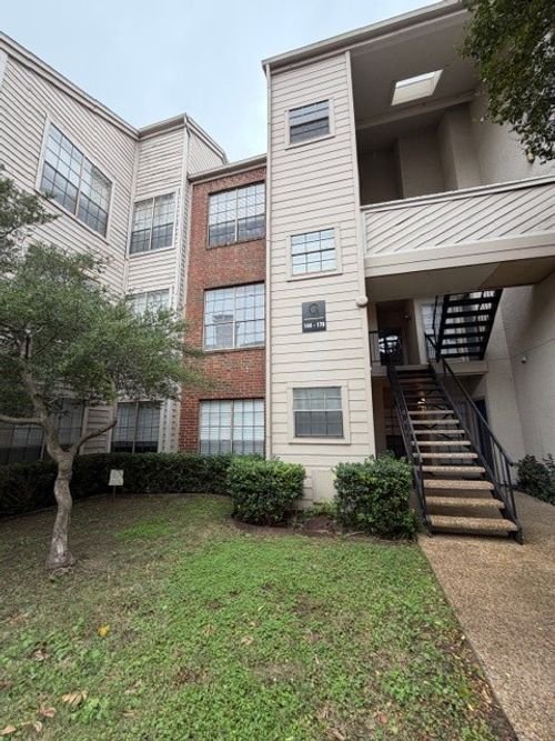 apt-168-9747 Whitehurst Dr, Dallas, TX, 75243-7864 | Card Image