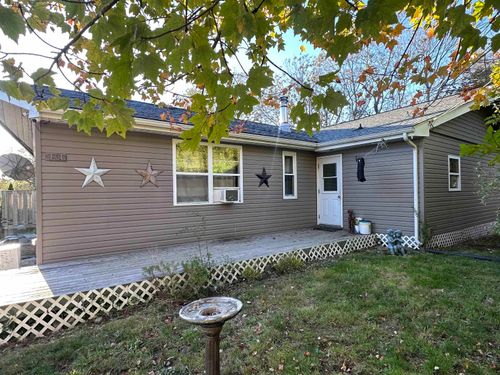 101 Parr St, Shelburne, NS, B0T1W0 | Card Image