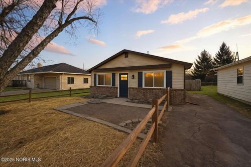 3306 Saint Bernard Dr, Toledo, OH, 43606-2161 | Card Image