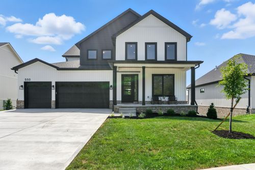 550 Saffron Ln, Versailles, KY, 40383-8313 | Card Image