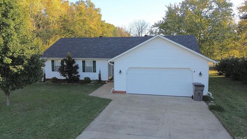 3200 Red Oak Dr, Paragould, AR, 72450-3937 | Card Image