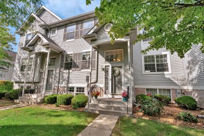 17440 Teton Circle, Townhouse with 2 bedrooms, 1 bathrooms and 2 parking in Lockport IL | Image 2