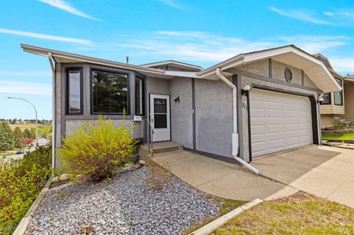 111 Edgebyne Cres Nw, Calgary, AB, T3A4B4 | Card Image