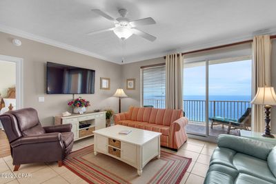 2210 - 5004 Thomas Drive, Condo with 2 bedrooms, 2 bathrooms and null parking in Panama City Beach FL | Image 2