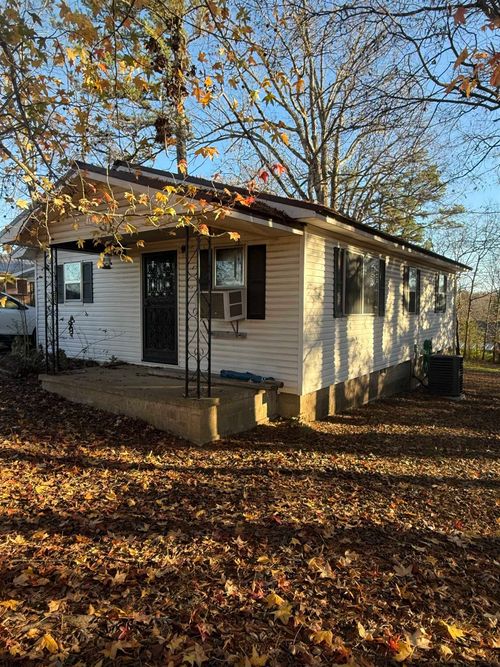 37 Park Cir, Evening Shade, AR, 72532-9330 | Card Image