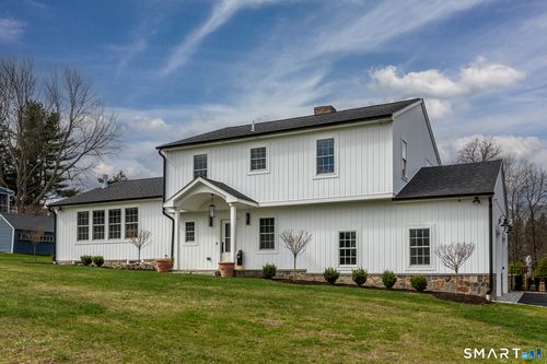 4 Governors Ln, Bethel, CT, 06801-2731 | Card Image