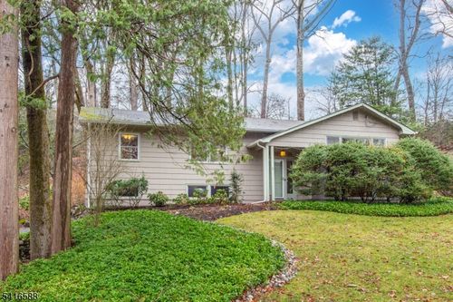 6 Van Duyne Rd, Mountain Lakes, NJ, 07046-1238 | Card Image