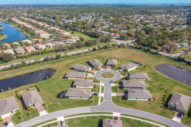 2004 Amazon Way Sw, House other with 2 bedrooms, 2 bathrooms and null parking in Vero Beach FL | Image 12