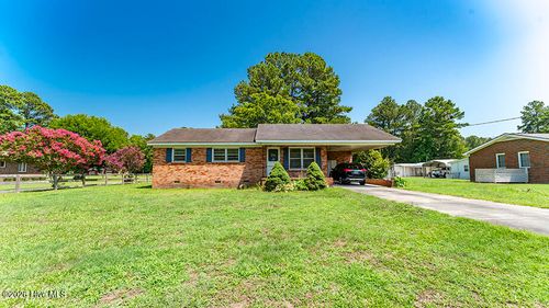 1110 N Webb Street, Selma, NC, 27576 | Card Image