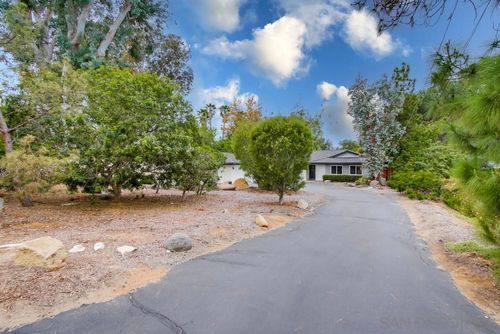 16820 Orchard Bend Rd, Poway, CA, 92064-1718 | Card Image