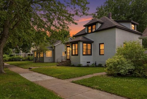 410 21st Street S, La Crosse, WI, 54601 | Card Image