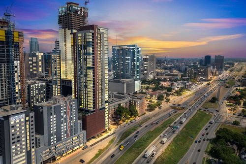 3206-84 N Interstate 35, Austin, TX, 78701-4990 | Card Image