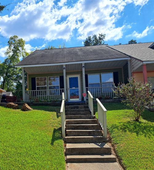 1551 Clay St, Shreveport, LA, 71101-2449 | Card Image