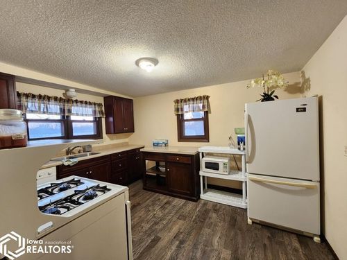 621 Floyd St, Rudd, IA, 50471-5012 | Card Image