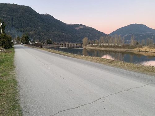 8573 S River Rd, Deroche, BC, V0M1H0 | Card Image