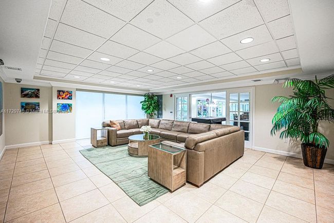 APT-703 - 1501 E Broward Blvd, Condo with 3 bedrooms, 2 bathrooms and null parking in Fort Lauderdale FL | Image 60