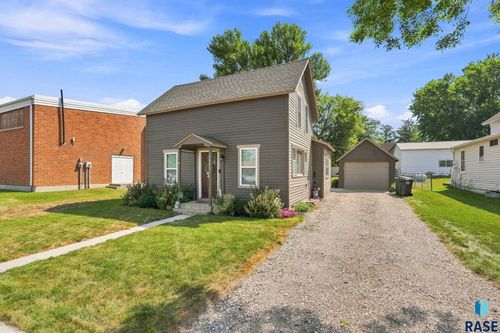 1112 Broadway St Street, Larchwood, IA, 51241 | Card Image
