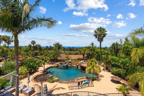 1668 Crest Dr, Encinitas, CA, 92024-5211 | Card Image