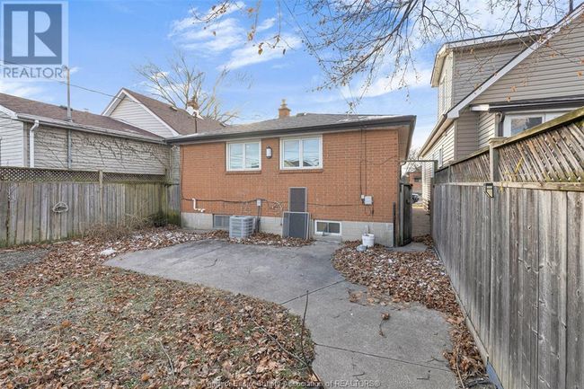 1510 Langlois Ave, House other with 4 bedrooms, 2 bathrooms and null parking in Windsor ON | Image 27
