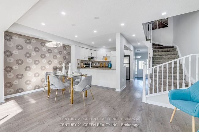 607 Willmott Cres, House attached with 4 bedrooms, 4 bathrooms and 2 parking in Milton ON | Image 10