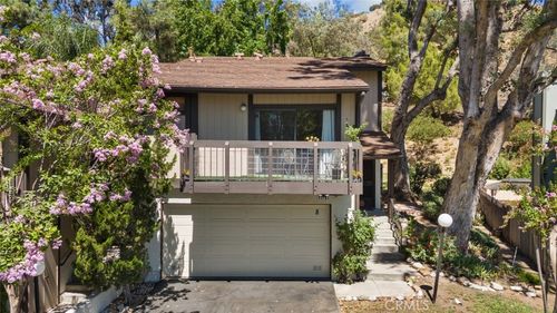 unit-8-10831 Roycroft St, Sun Valley, CA, 91352-1617 | Card Image