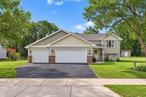 11182 Woods Edge Ave, Becker, MN, 55308-4553 | Card Image