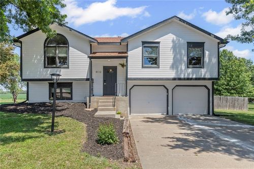 4112 Se Illinois Ave, Topeka, KS, 66609-1549 | Card Image