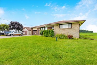 9110 10 Line, House other with 3 bedrooms, 1 bathrooms and 11 parking in Norval ON | Image 1