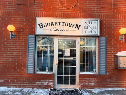 2-1034 Ivsbridge Blvd, Newmarket, ON, L3X1N6 | Card Image