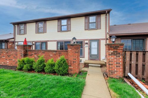 39464 Heatherheath Dr, Clinton Twp, MI, 48038-2643 | Card Image