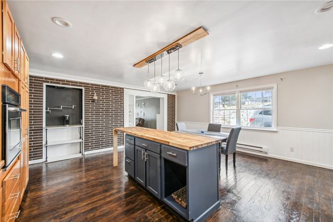 138 S Pine Ave, House other with 5 bedrooms, 3 bathrooms and 4 parking in Stoystown PA | Image 17