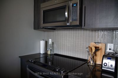 302 - 4011 Brickstone Mews, Condo with 1 bedrooms, 1 bathrooms and 1 parking in Mississauga ON | Image 2