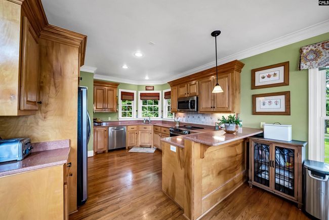 1081 Point View Rd, House other with 4 bedrooms, 4 bathrooms and null parking in Chapin SC | Image 29
