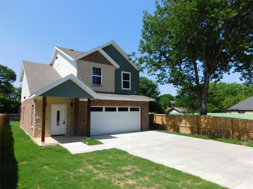 704 E Jefferson St, Waxahachie, TX, 75165-3834 | Card Image