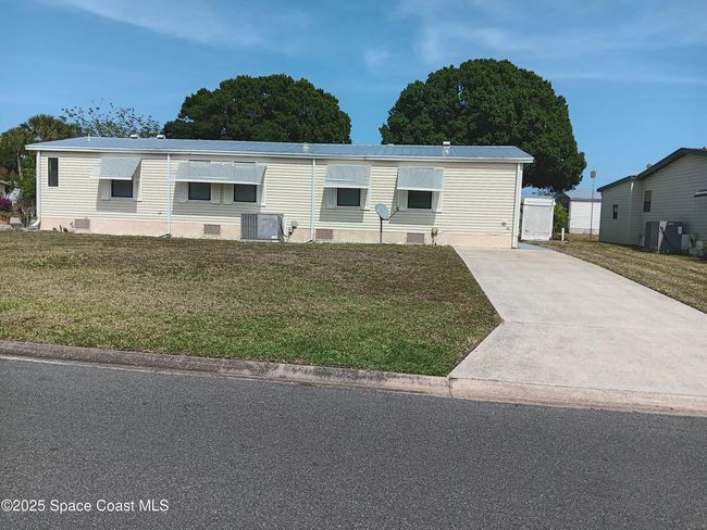 499 Marlin Cir, House other with 2 bedrooms, 2 bathrooms and null parking in Barefoot Bay FL | Image 24