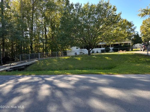 120 Youpon Dr, Hubert, NC, 28539-3854 | Card Image