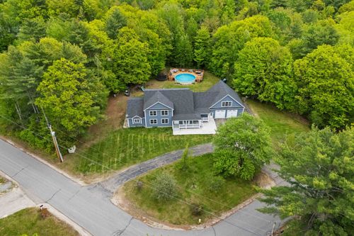 25 Cameron Dr, Pittsfield, NH, 03263-3207 | Card Image