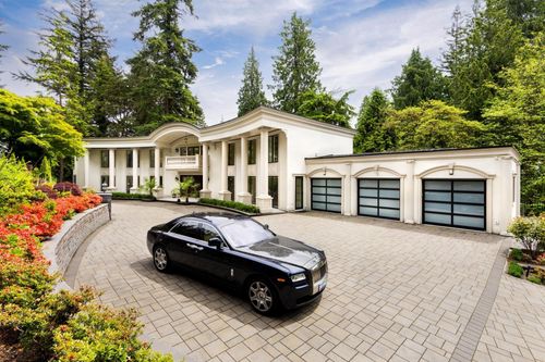 1760 29th St, West Vancouver, BC, V7V4M8 | Card Image