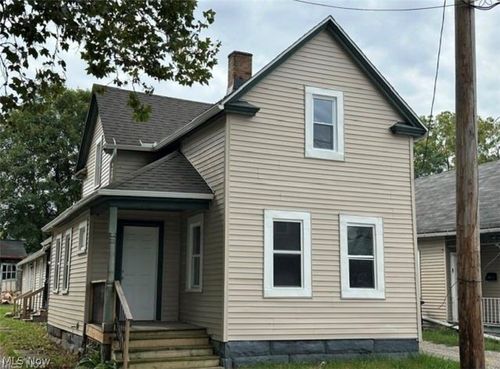 front-3233 Trowbridge Avenue, Cleveland, OH, 44109 | Card Image