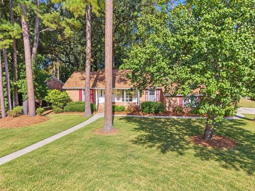 400 Stratford Dr, Summerville, SC, 29485-8642 | Card Image