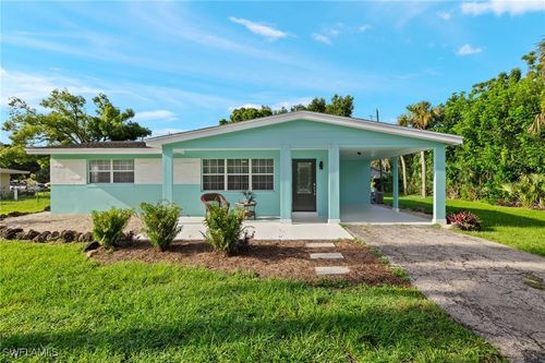 21 E Mariana Avenue, NORTH FORT MYERS, FL, 33917 | Card Image