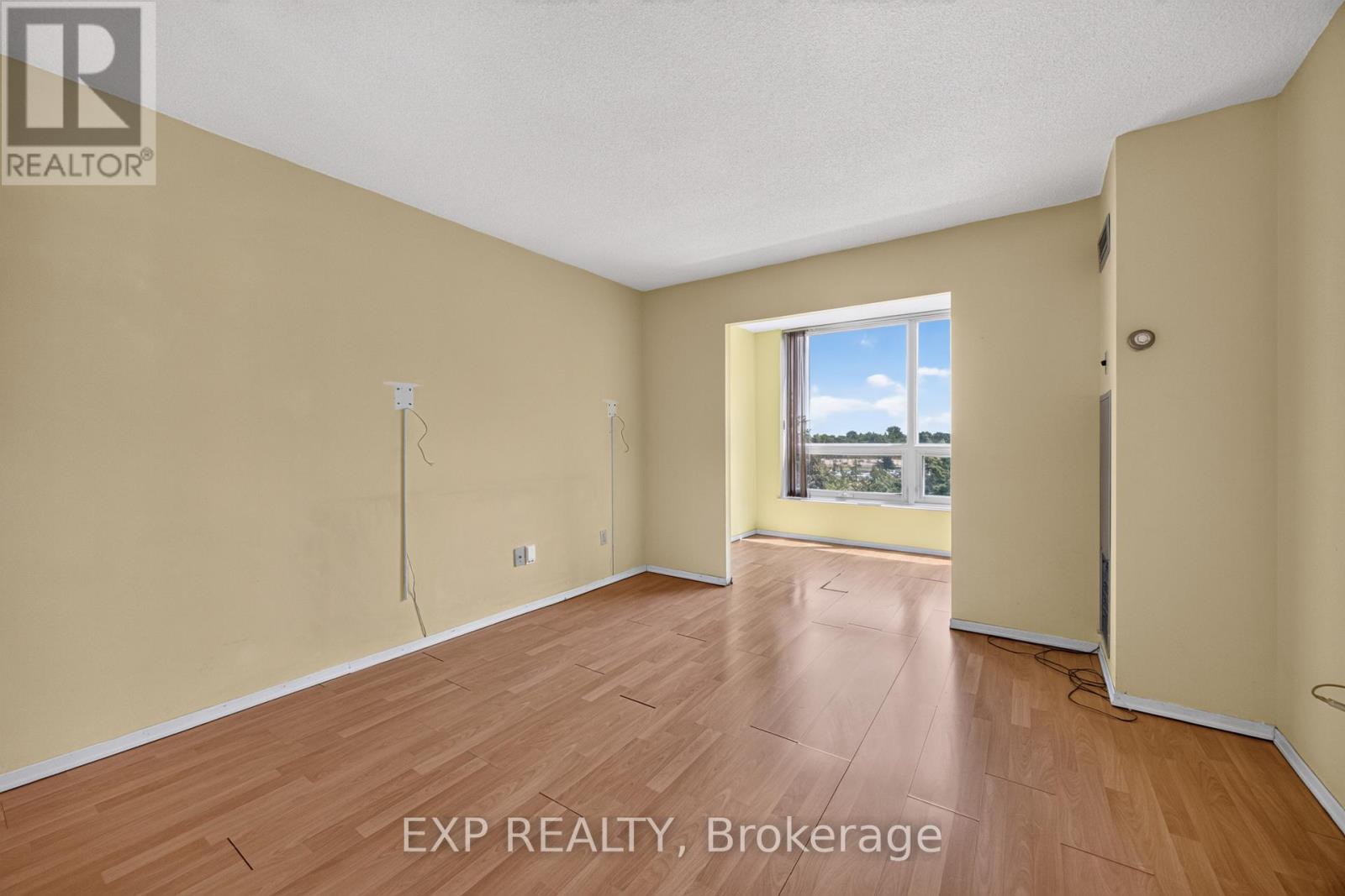 Residential in Richmond Hill (Crosby) 4
