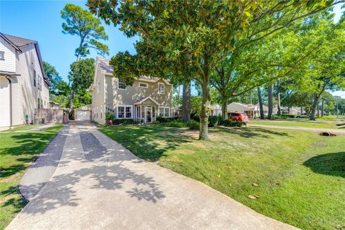 1550 Sue Barnett Dr, Houston, TX, 77018-4306 | Card Image