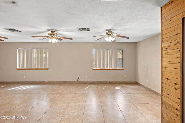 3105 Crestview-MLS-Camera-Guy-13 | Image 16