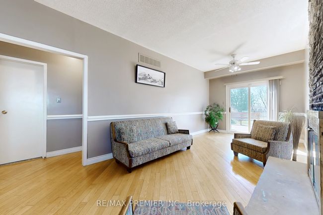 191 Invergordon Ave, House other with 6 bedrooms, 3 bathrooms and 4 parking in Scarborough ON | Image 17