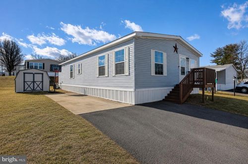 21-5614 Classic Ct, FAYETTEVILLE, PA, 17222-1200 | Card Image