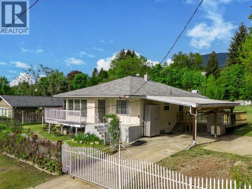 3404 4th Ave, Castlegar, BC, V1N2T3 | Card Image