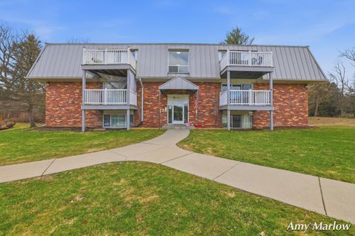 39-6716 Cascade Rd Se, Grand Rapids, MI, 49546-6854 | Card Image