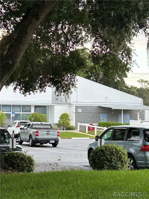 6821 E Queensbury Ln, INVERNESS, FL, 34452-8718 | Card Image