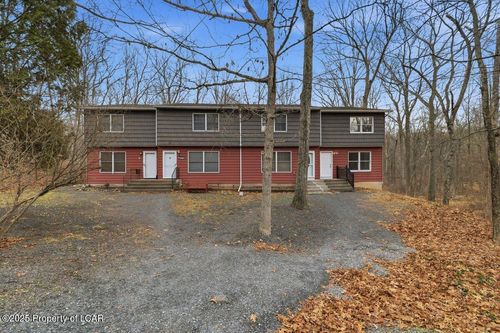 1273 Chateau Dr, East Stroudsburg, PA, 18302-8754 | Card Image